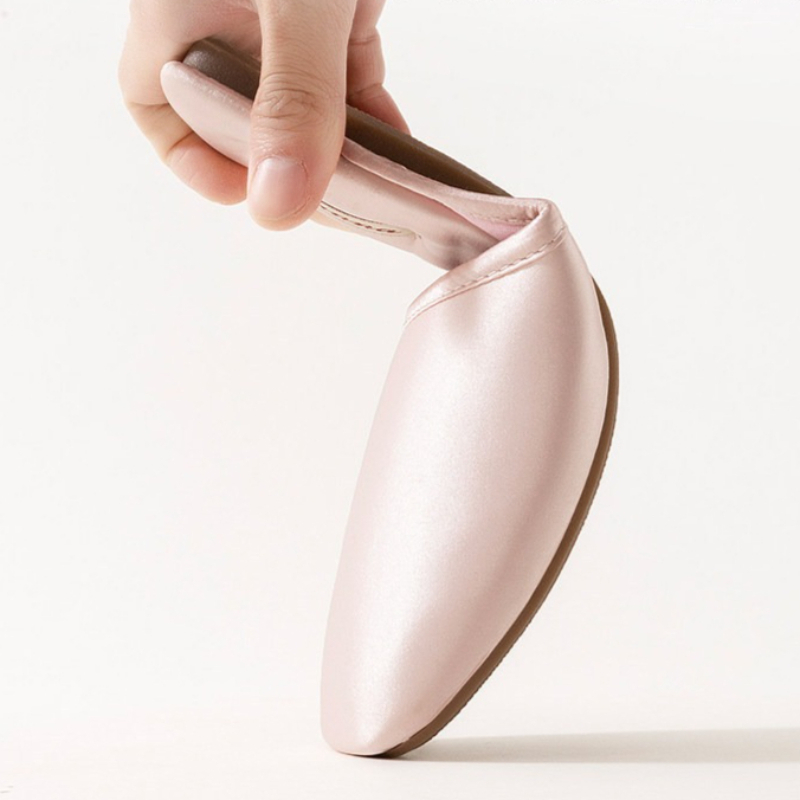 Jednokolorowe modne jedwabne k – Men Shoes Red Tape recenzja i cena